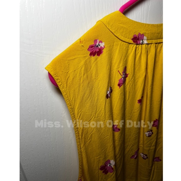 Old Navy Sleeveless Dress - Picture 4 of 4